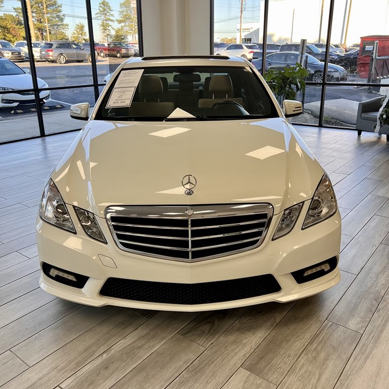 2011 Mercedes-Benz E-Class Image 2
