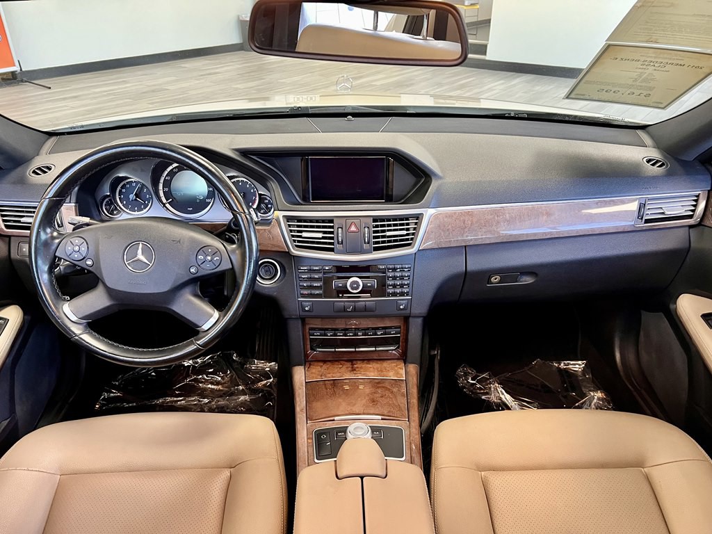 2011 Mercedes-Benz E-Class Image 10