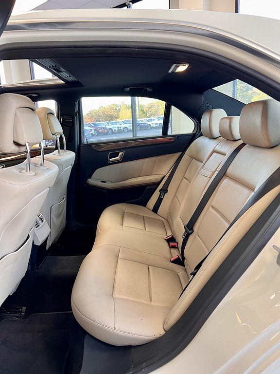 2011 Mercedes-Benz E-Class Image 16