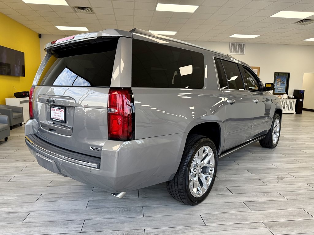 2018 Chevrolet Suburban Image 6