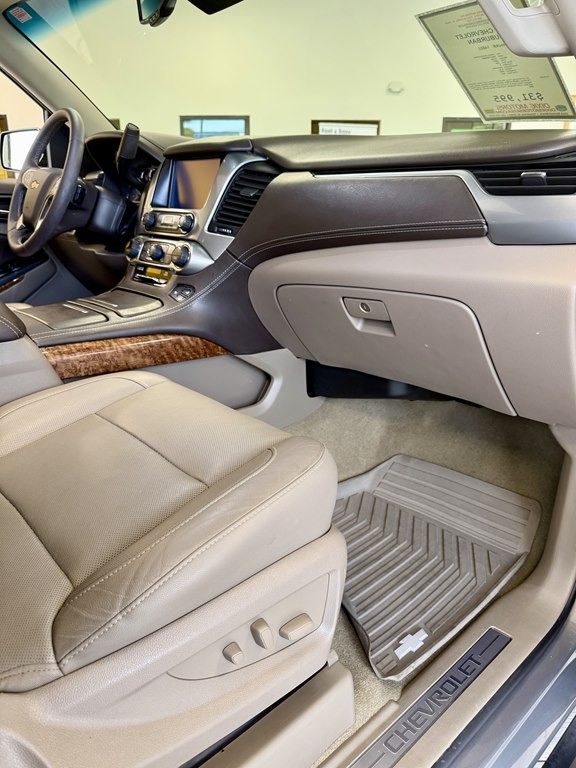 2018 Chevrolet Suburban Image 12