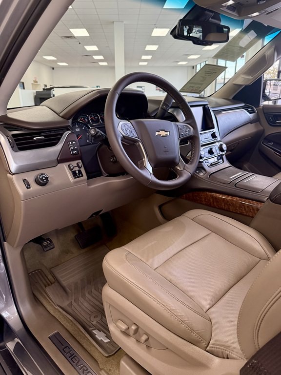 2018 Chevrolet Suburban Image 13