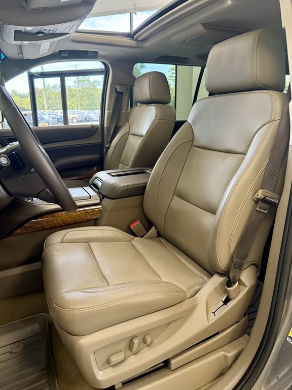 2018 Chevrolet Suburban Image 14