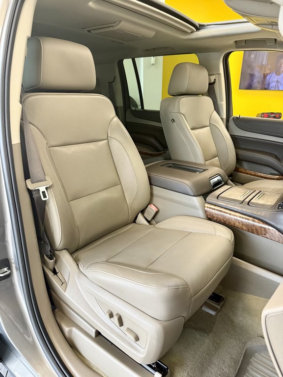 2018 Chevrolet Suburban Image 16