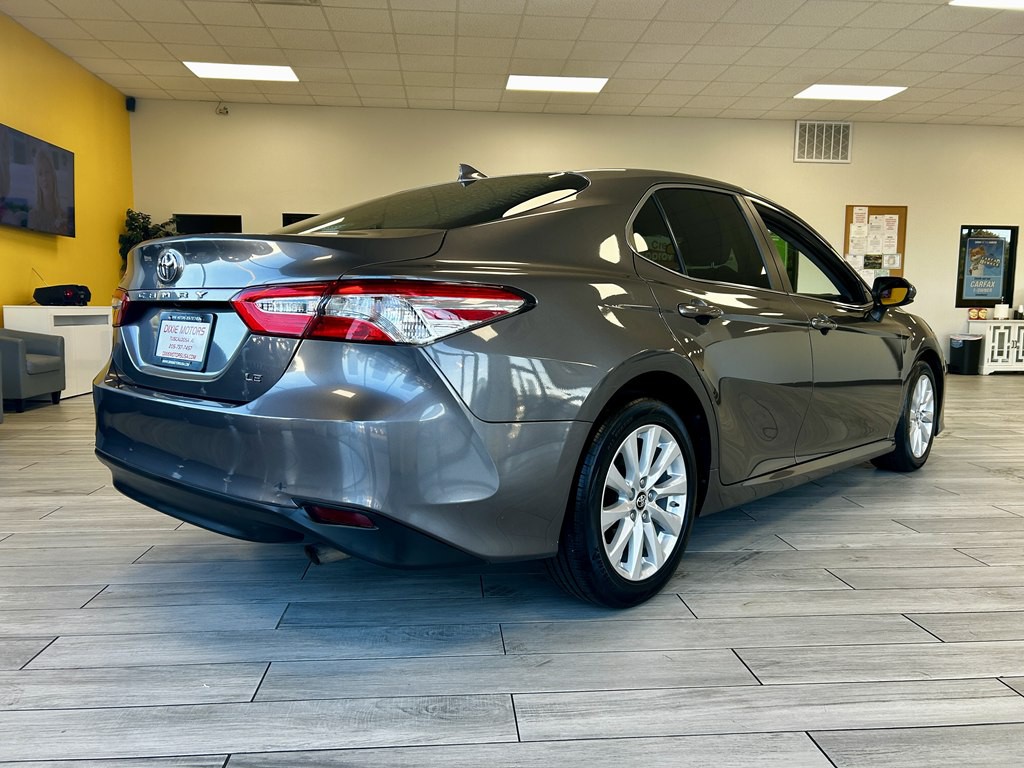 2019 Toyota Camry Image 6