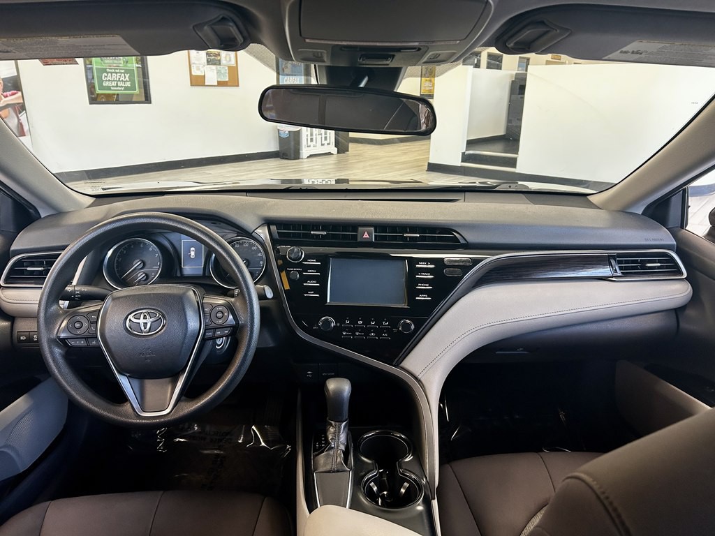 2019 Toyota Camry Image 10