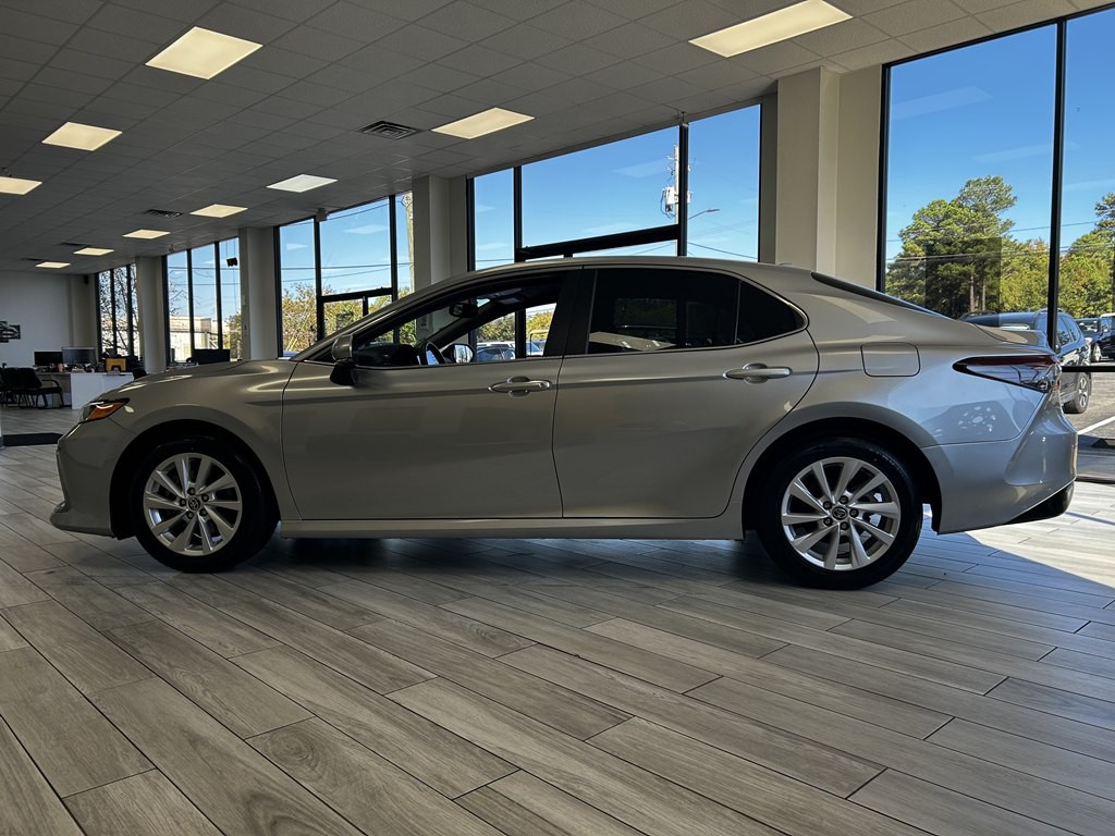 2023 Toyota Camry Image 4