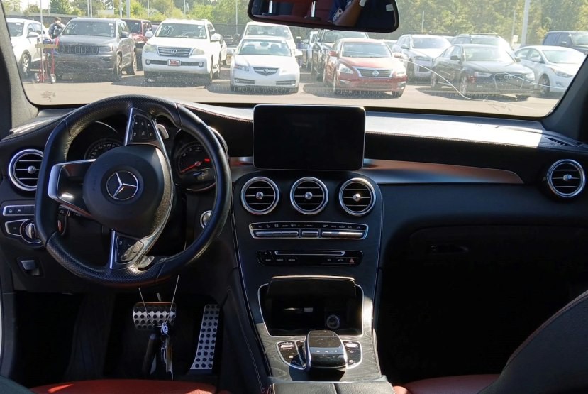 2017 Mercedes-Benz GLC-Class Image 7