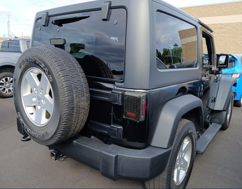 2017 Jeep Wrangler Image 3