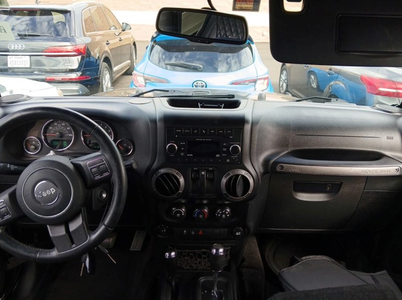 2017 Jeep Wrangler Image 6