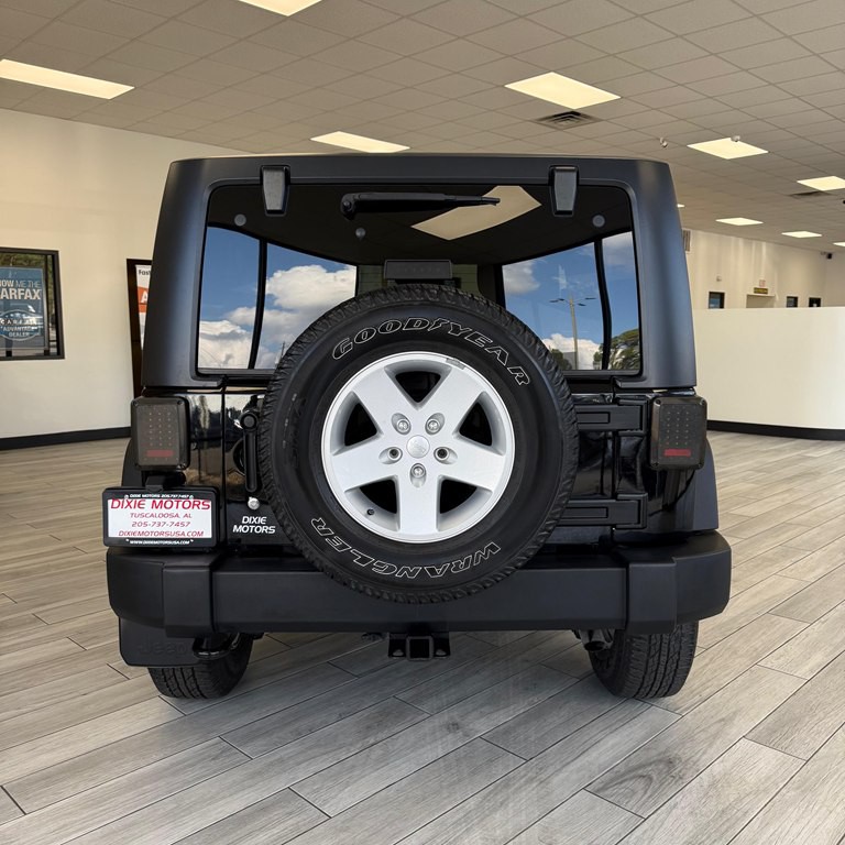 2017 Jeep Wrangler Image 8