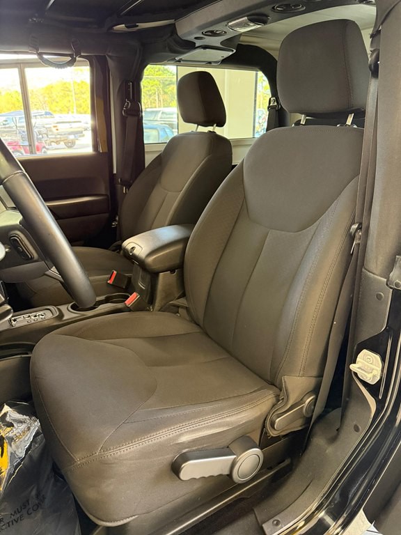 2017 Jeep Wrangler Image 13