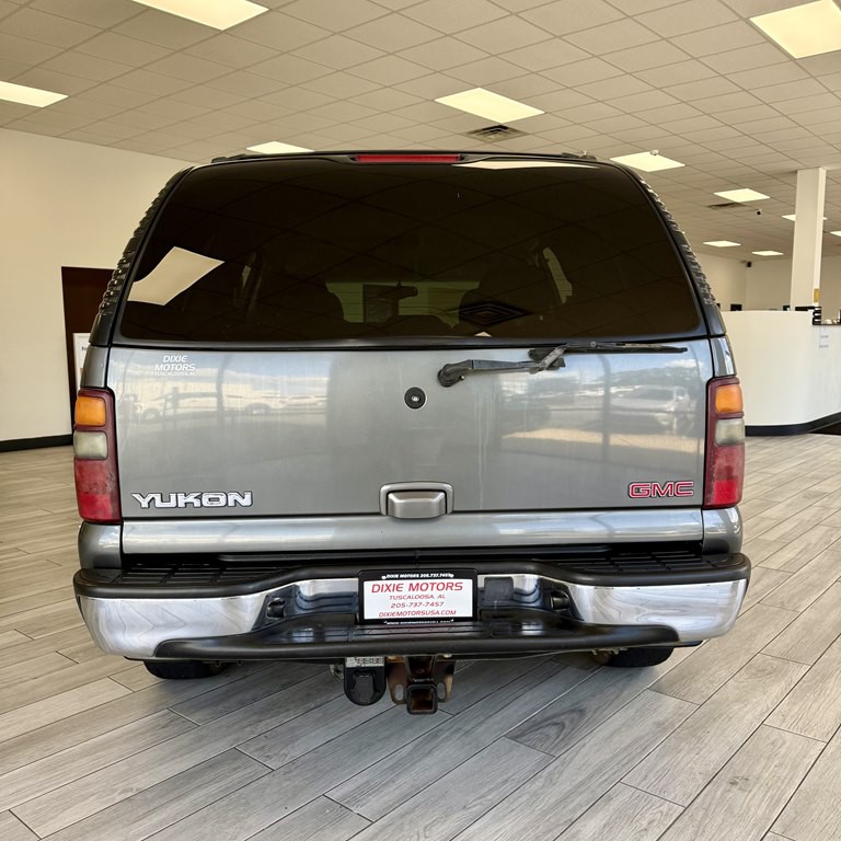 2002 GMC Yukon Image 8