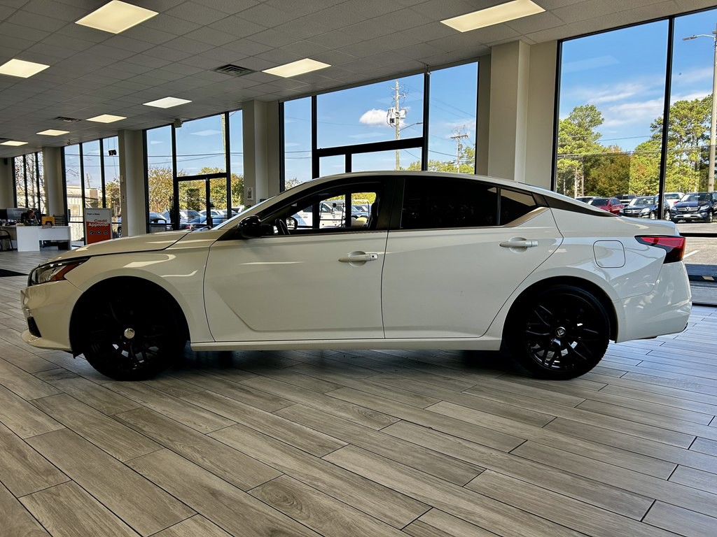 2020 Nissan Altima Image 4