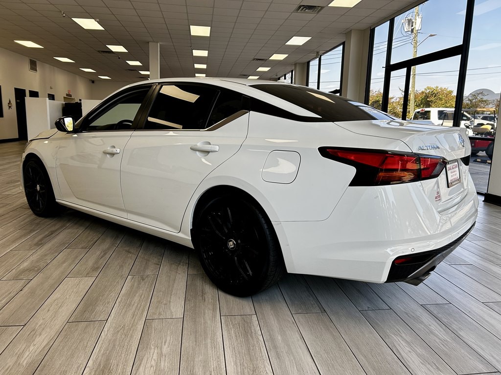 2020 Nissan Altima Image 7