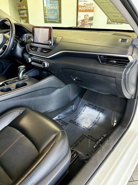 2020 Nissan Altima Image 12
