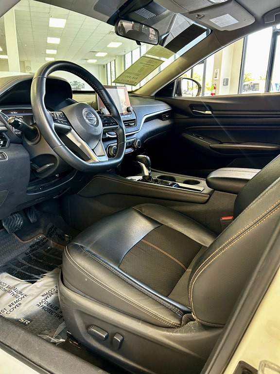 2020 Nissan Altima Image 13