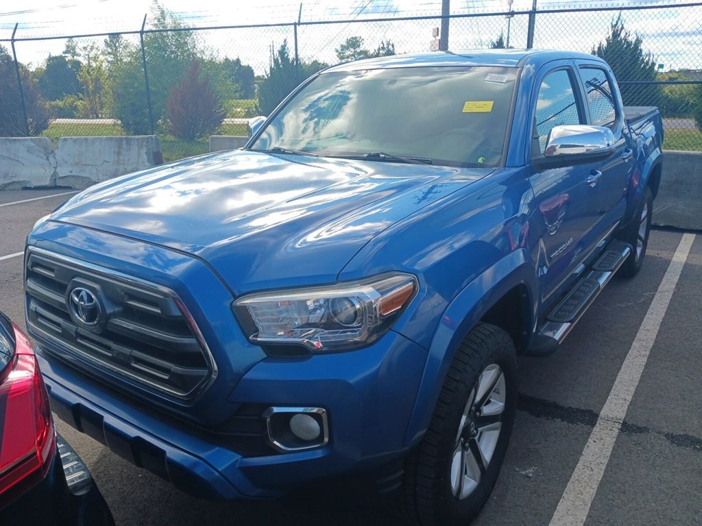 2016 Toyota Tacoma Image 2