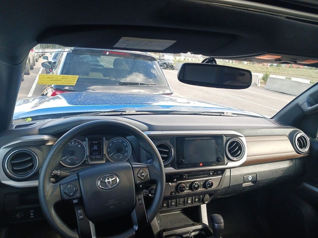 2016 Toyota Tacoma Image 5