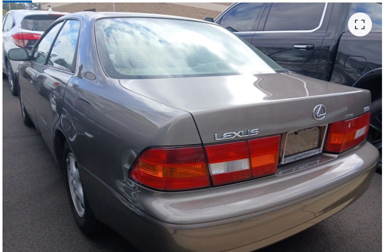 1997 Lexus ES Image 4