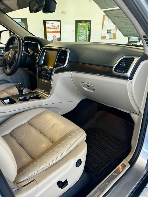 2014 Jeep Grand Cherokee Image 12