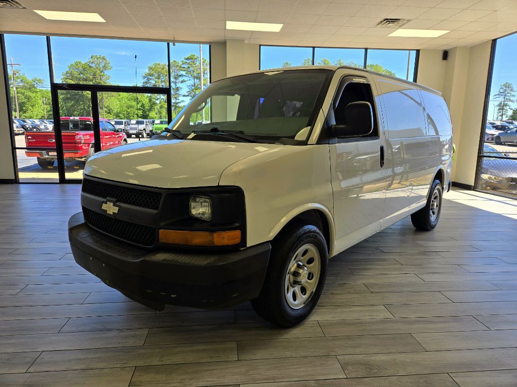 2012 Chevrolet Express Image 3