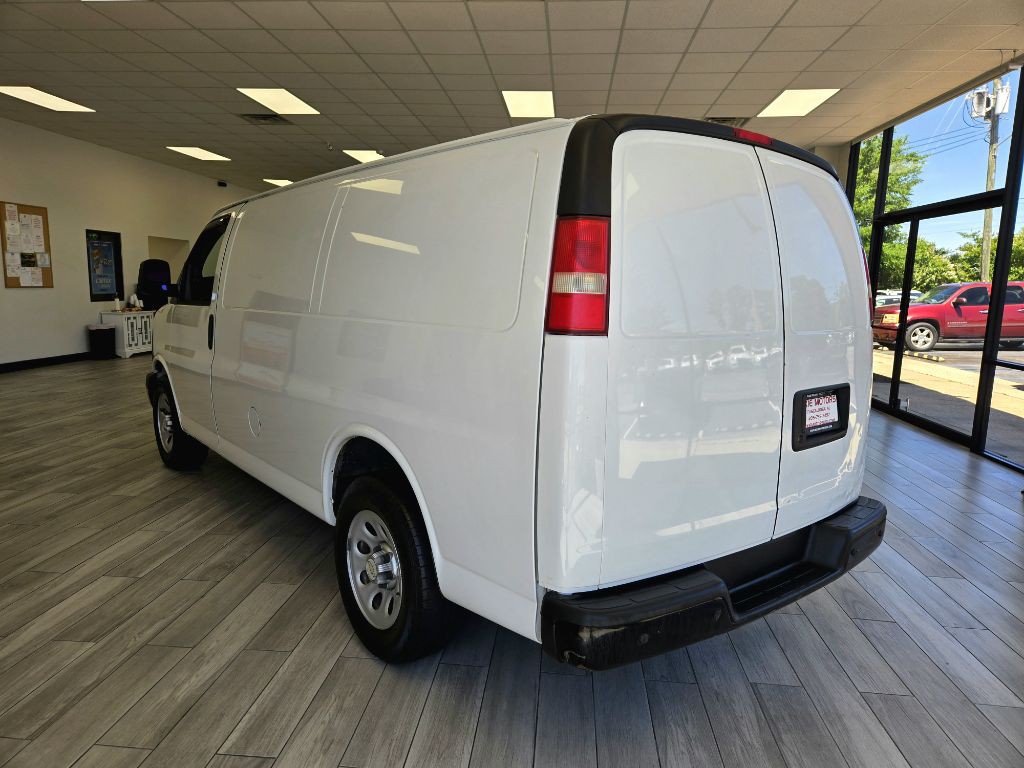2012 Chevrolet Express Image 7