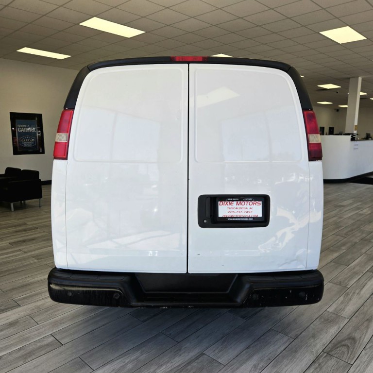 2012 Chevrolet Express Image 8