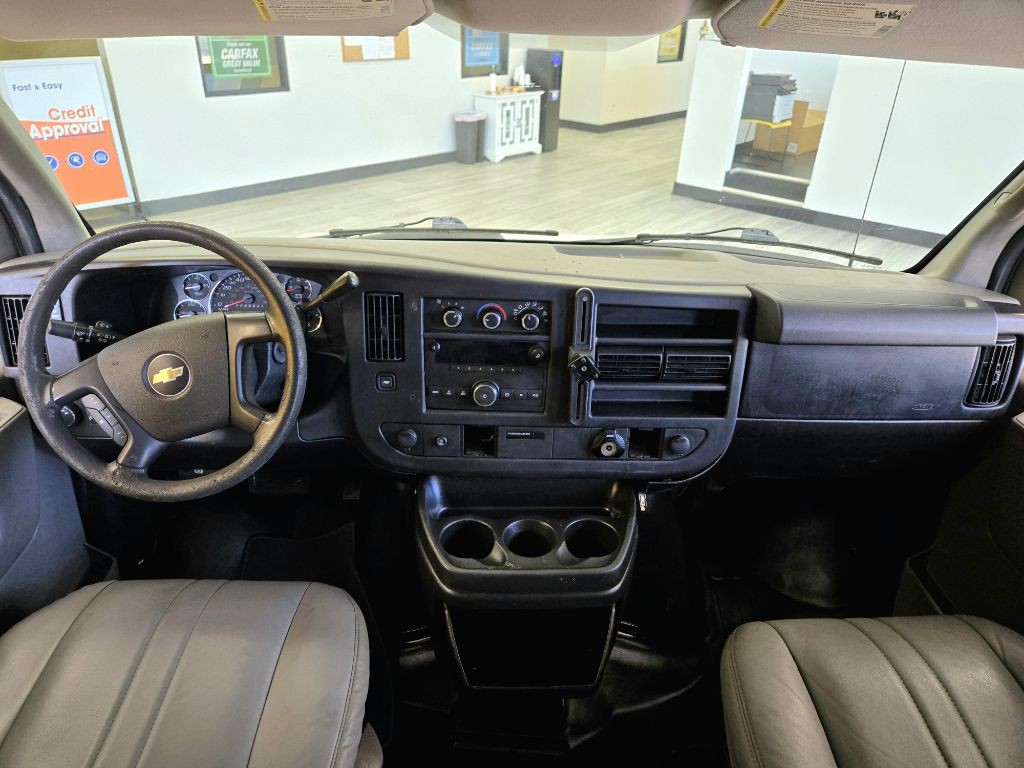 2012 Chevrolet Express Image 9