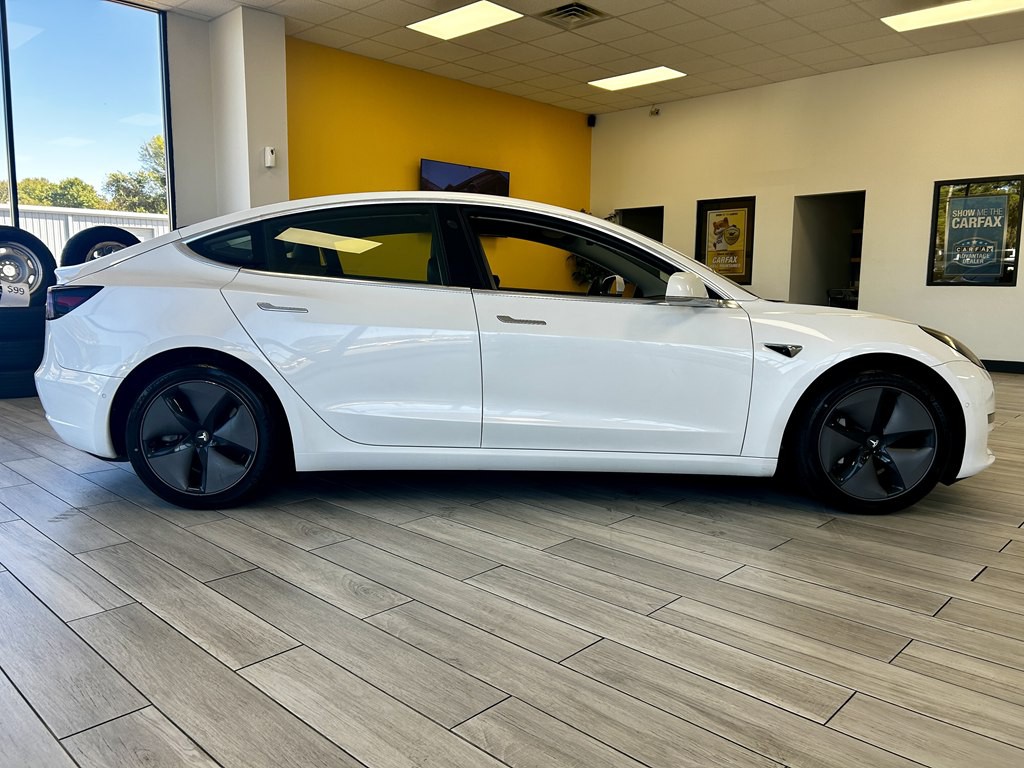 2019 Tesla Model 3 Image 5