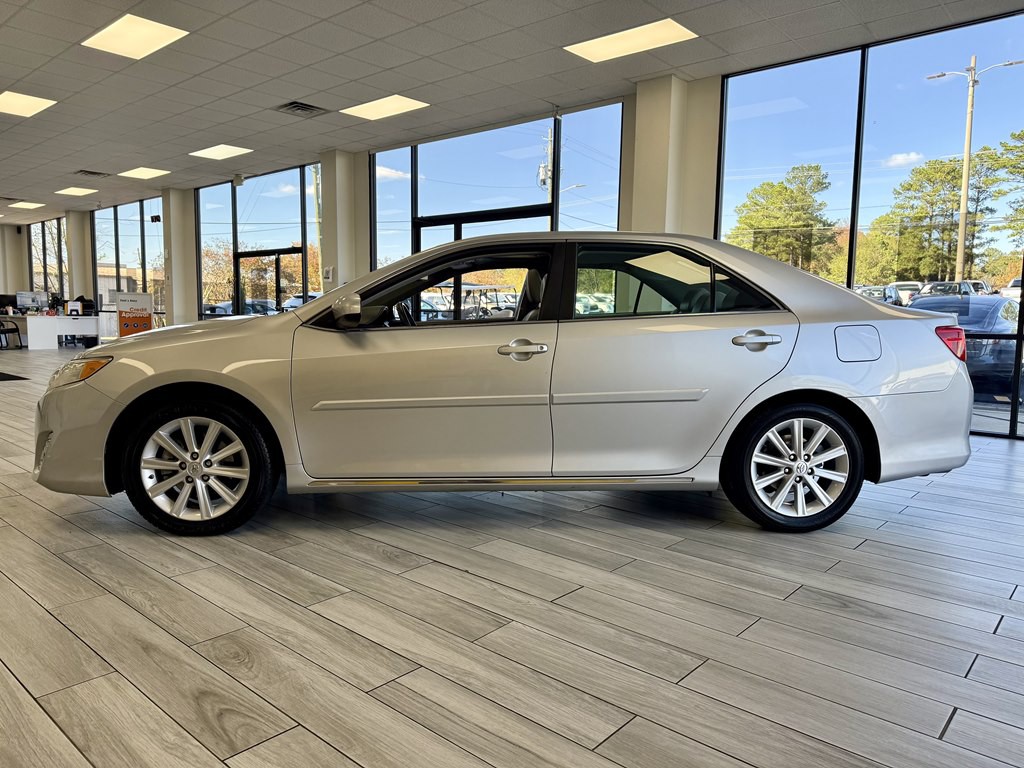 2013 Toyota Camry Image 4