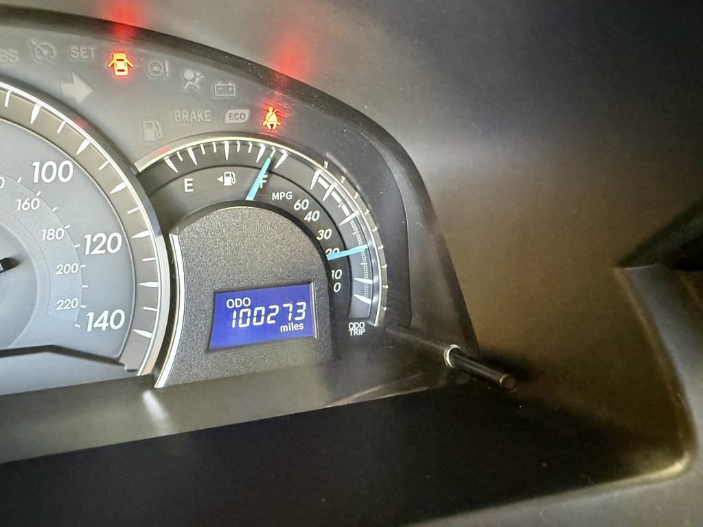 2013 Toyota Camry Image 20