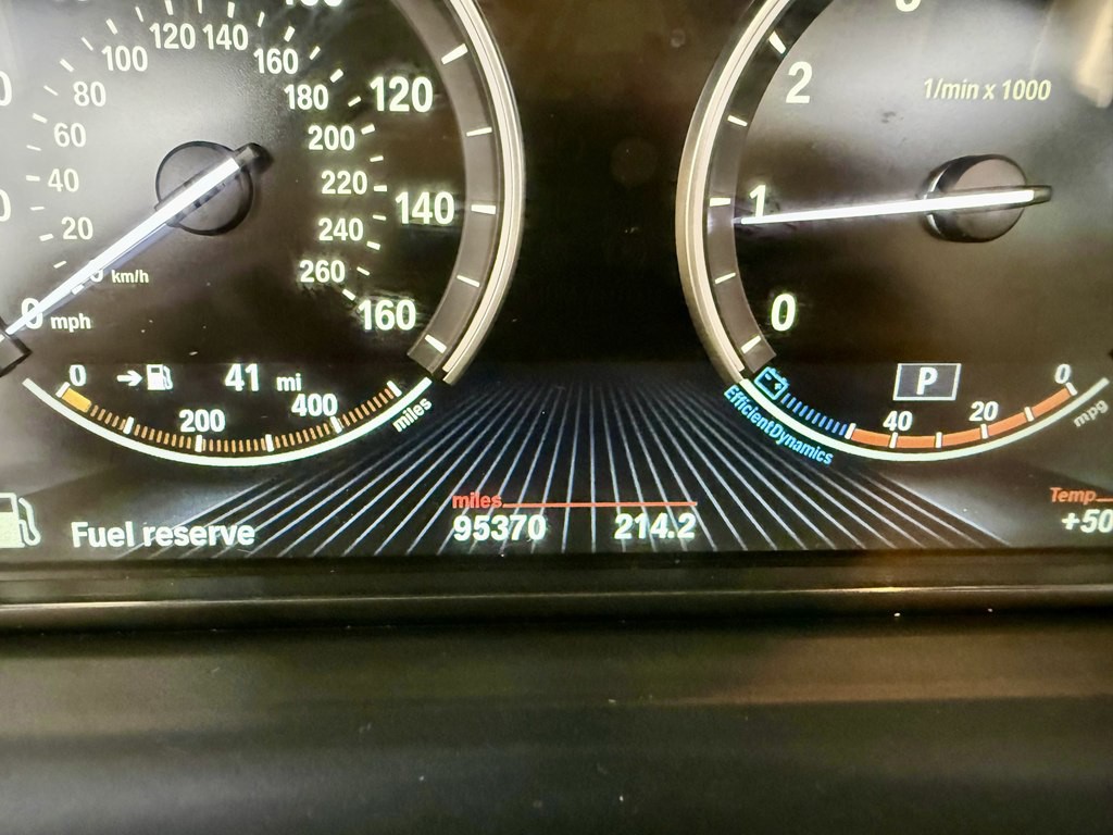 2015 BMW 5 Series Image 19