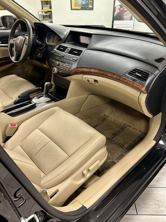 2012 Honda Accord Image 11