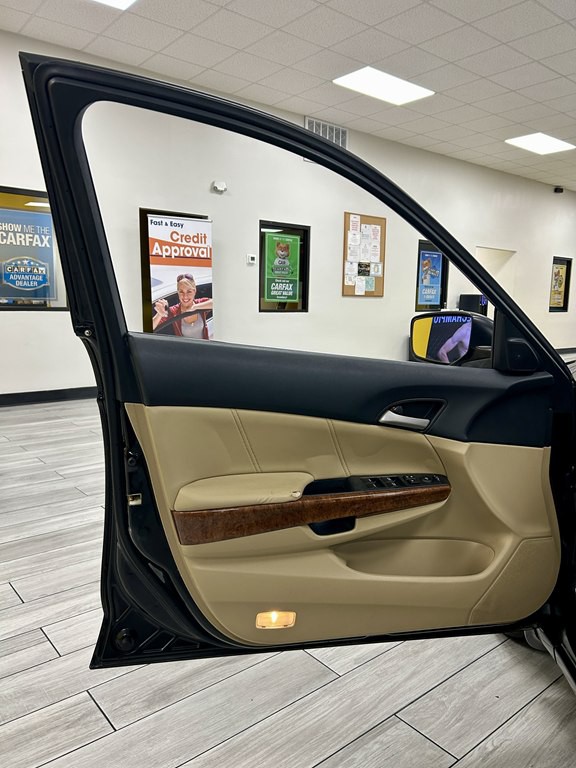 2012 Honda Accord Image 14