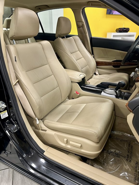 2012 Honda Accord Image 15