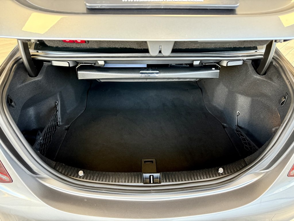 2020 Mercedes-Benz C-Class Image 9