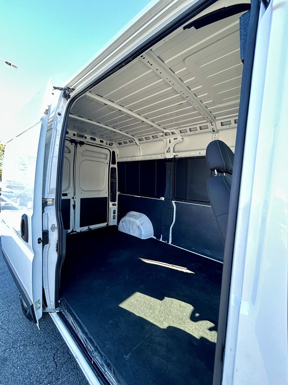 2019 RAM Promaster Image 17