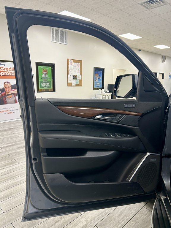2019 Cadillac Escalade Image 15