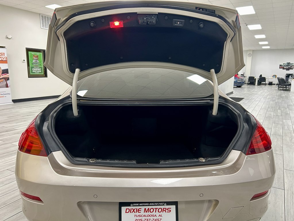 2012 BMW 6 Series Image 9