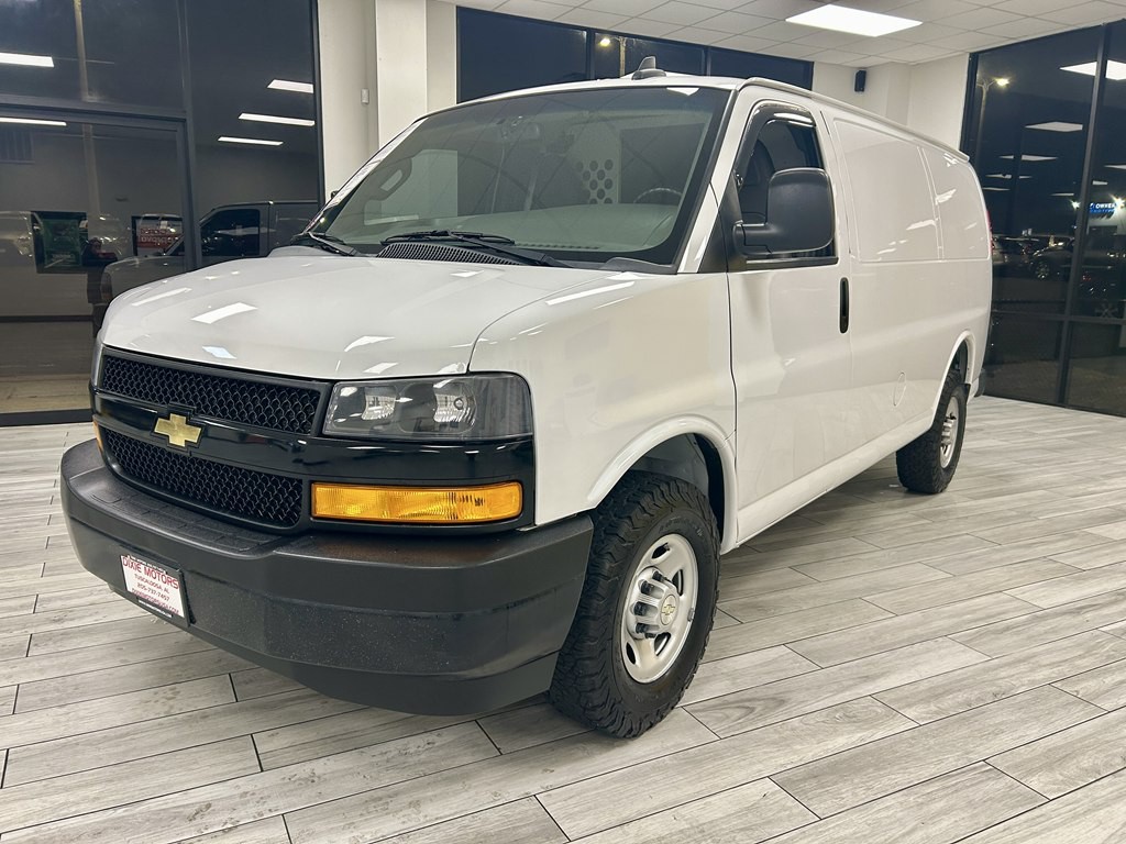 2020 Chevrolet Express Image 3