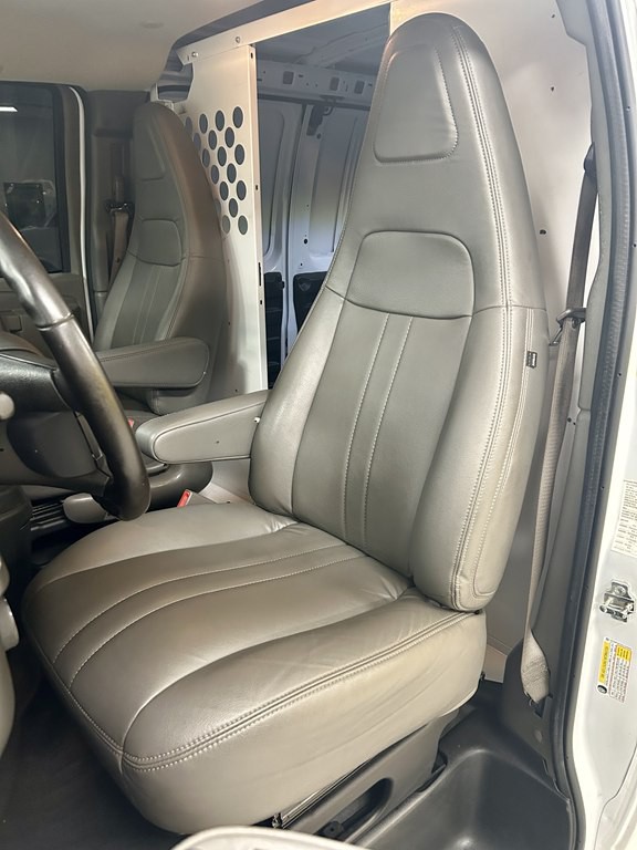 2020 Chevrolet Express Image 13