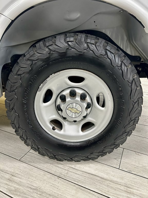 2020 Chevrolet Express Image 19