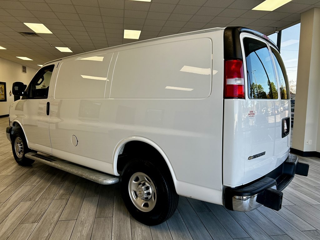 2024 Chevrolet Express Image 7
