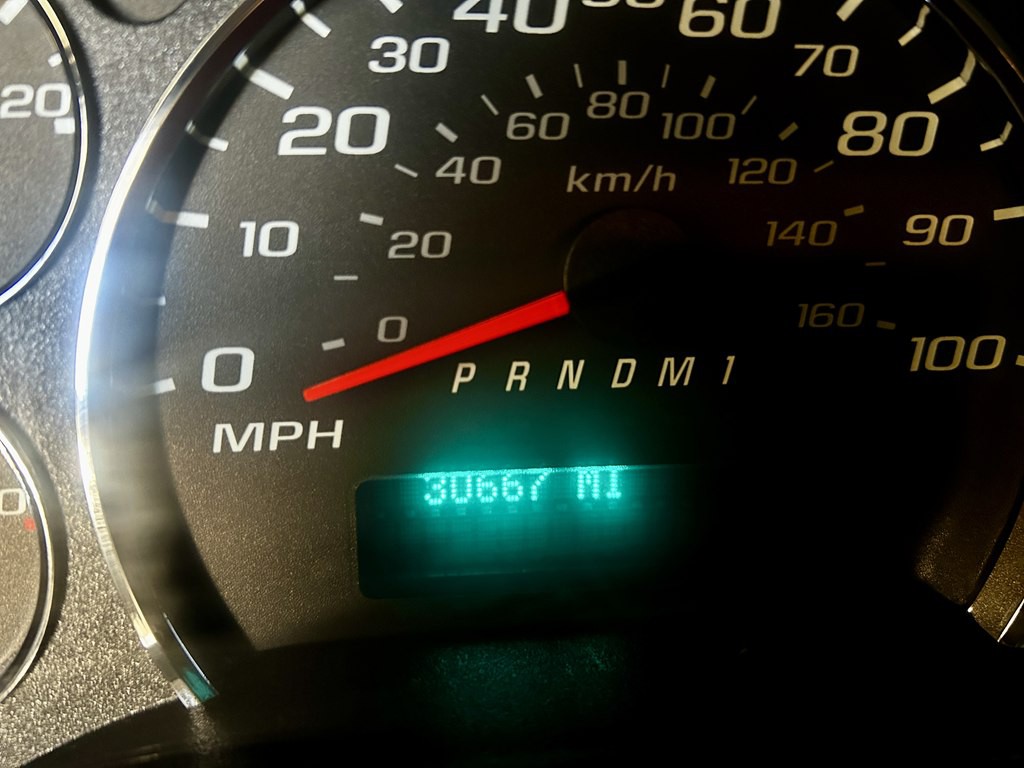 2024 Chevrolet Express Image 20