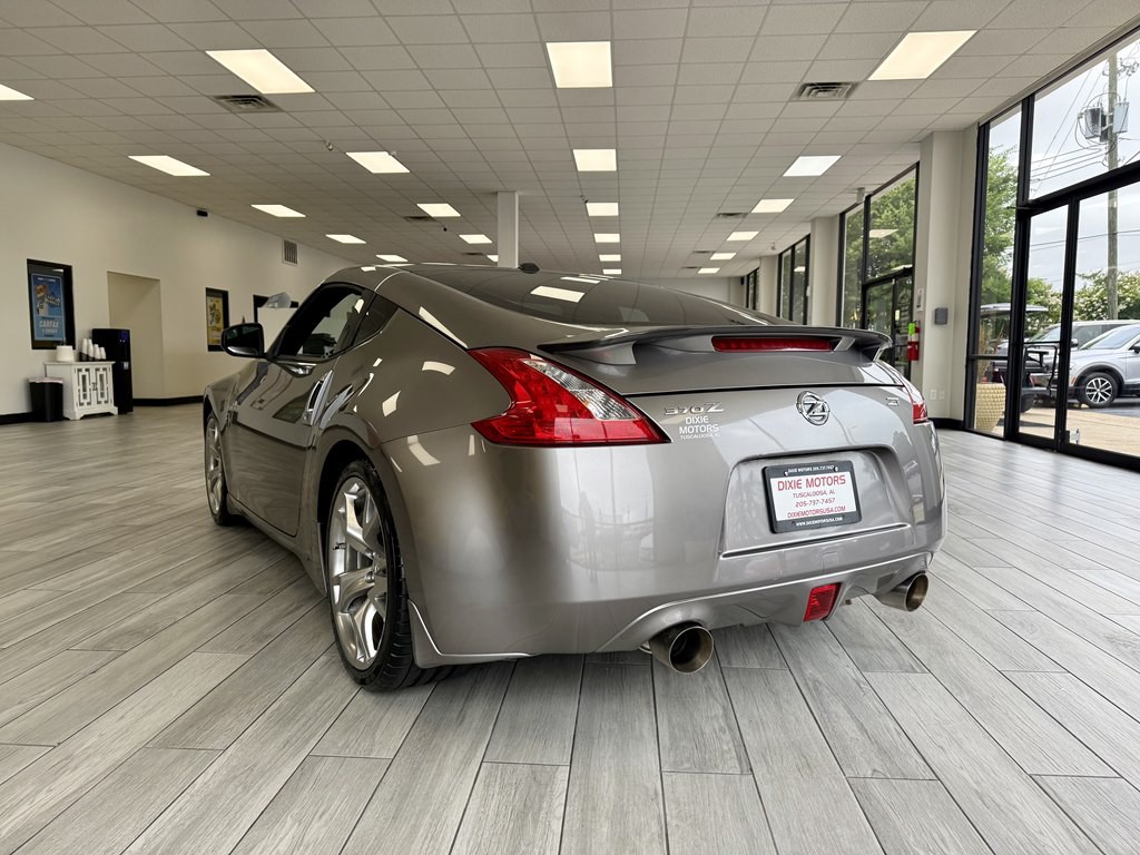 2009 Nissan 370Z Image 7