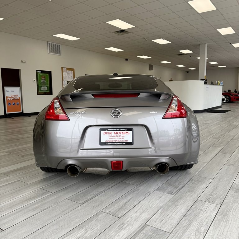 2009 Nissan 370Z Image 8