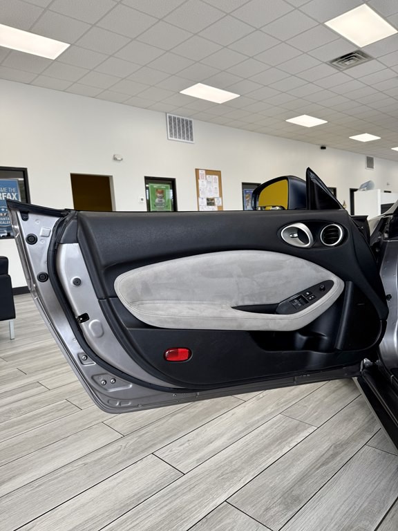 2009 Nissan 370Z Image 14