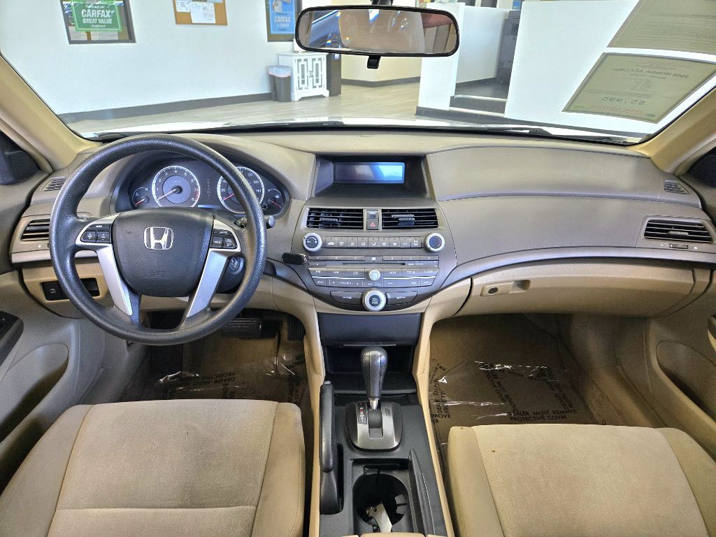 2009 Honda Accord Image 10