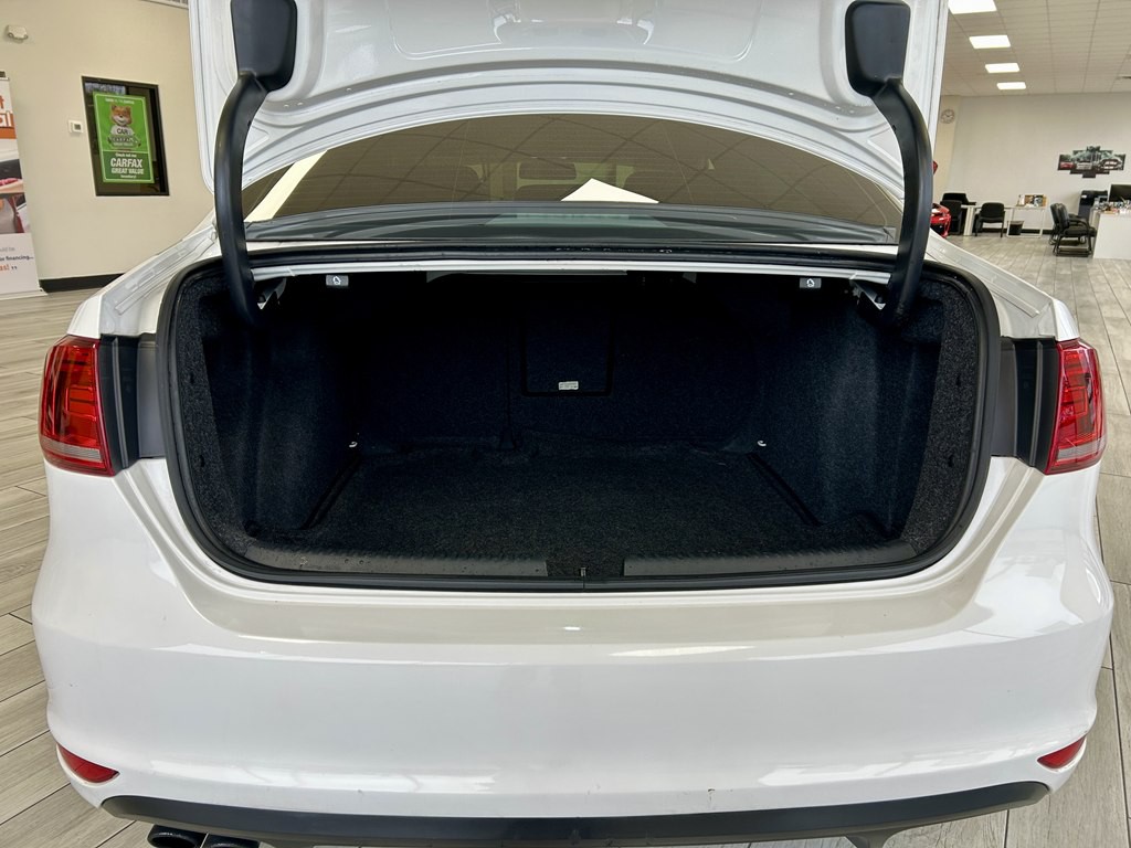 2014 Volkswagen Jetta Image 9